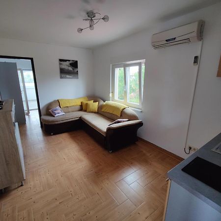Apartments Fida วีร์ ภายนอก รูปภาพ